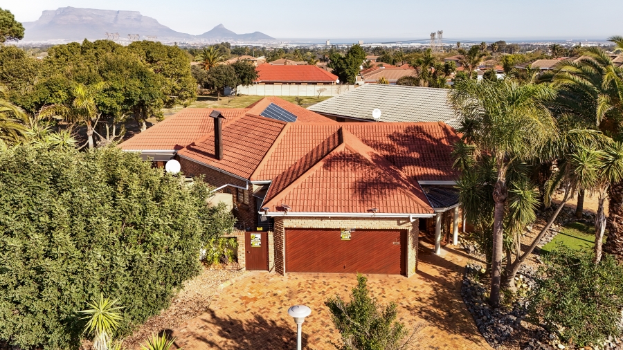 3 Bedroom Property for Sale in Kleinbosch Western Cape